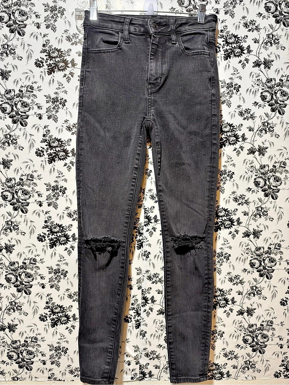 American Eagle AE Next Level High-Waisted Ripped Jegging Jeans